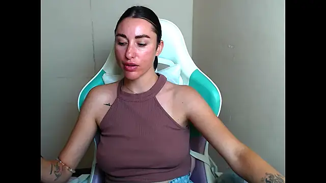Cammil1a_horn live XXX chat