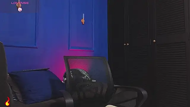Kiing_001's Live XXX Chat