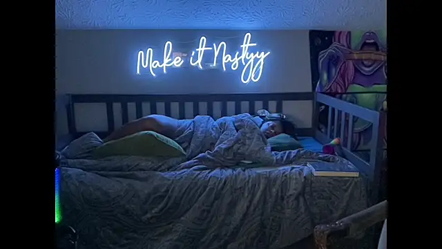 Chat XXX ao vivo de FaeAfterDark