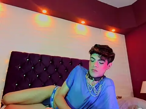 Nicolass_23's Live XXX Chat