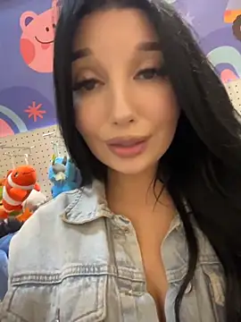 Tisha_Busty Chat XXX in diretta