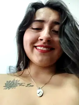 _Sarah-Office1 Live XXX-chat