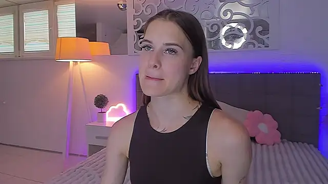 LuisaClover's Live XXX Chat