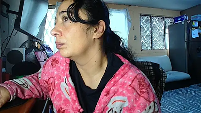 دردشة Karina_Aicarddi03 الجنسية المباشرة