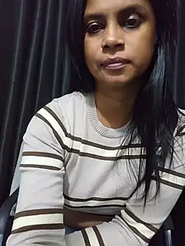 Sensual_indian7 Adlı Modelin Canlı XXX Sohbeti