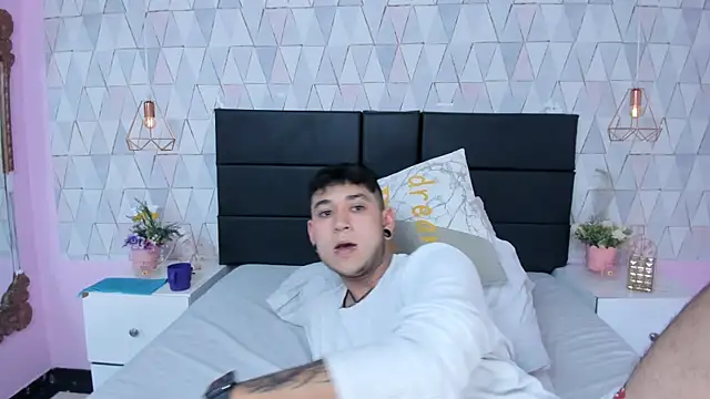 MarkLaurens' Live XXX Chat