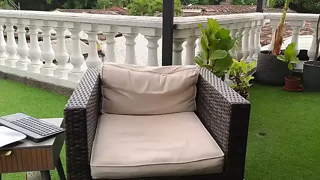 Aaron_Eze 现场XXX聊天