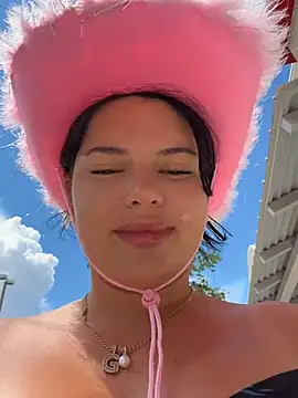 צ'אט XXX בשידור חי של mangolini_parrocini
