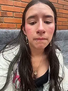 LilyRossi_'s Live XXX Chat