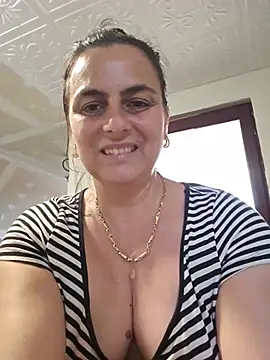 IsabelleCraft's Live XXX Chat