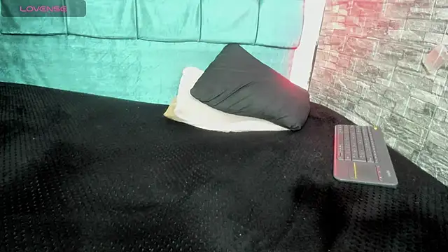 Živý XXX chat Cloee66