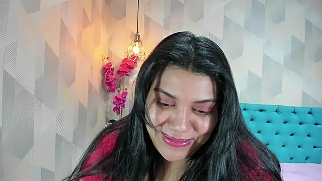 LindaBreeS Chat XXX in diretta