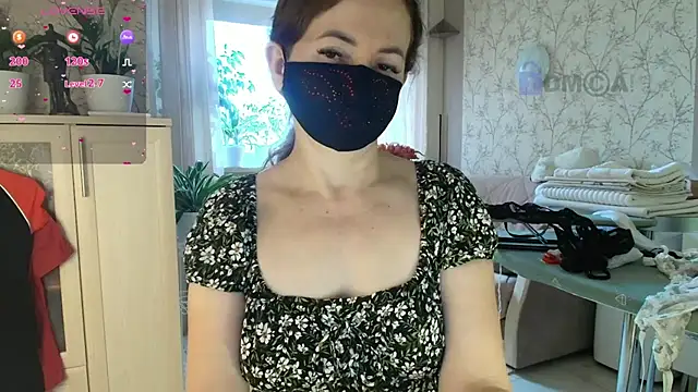 MilfeaN Adlı Modelin Canlı XXX Sohbeti