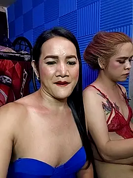 BridgetteOnfire Adlı Modelin Canlı XXX Sohbeti