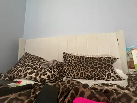 petitelucyXoxx Live XXX-chat