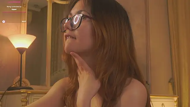 XXX chat uživo modela FrediaPfeiff
