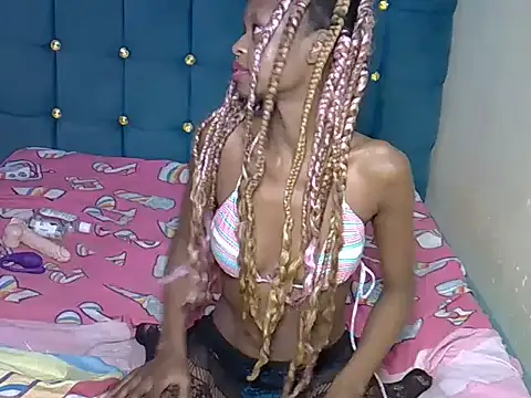 Petitepoppy's Live XXX Chat