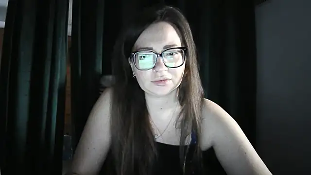 NoraMilf's Live XXX Chat