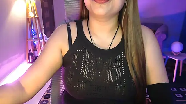 Mitikaa Chat XXX in diretta