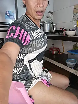 Chat +18 de zamarasexy ao vivo