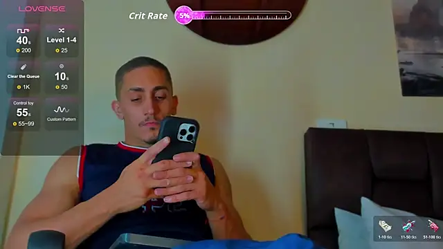 Chatroom XXX en direct de MikeRoss7777