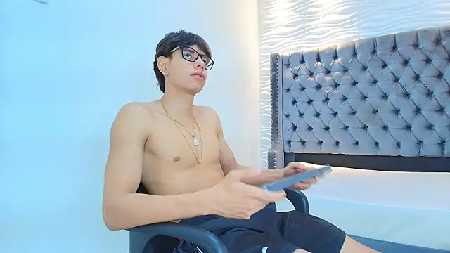 Chatroom XXX en direct de Lenny_knox2