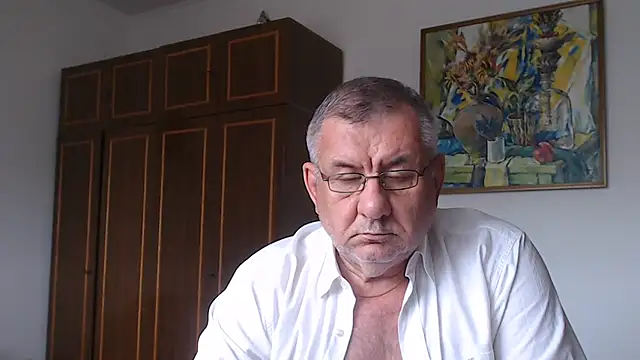 machomale3 Adlı Modelin Canlı XXX Sohbeti