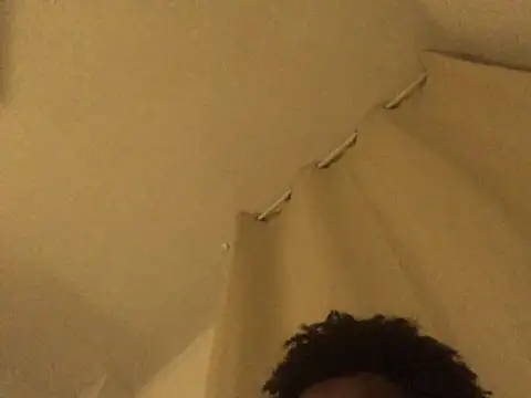 HoleBreeder Chat XXX live