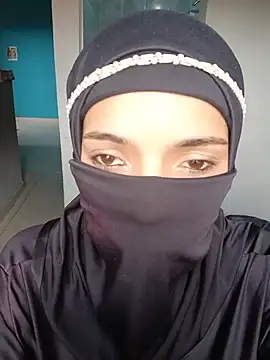 aminaa_'s Live XXX Chat