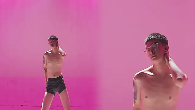 YLBOY-777 Live XXX Chat