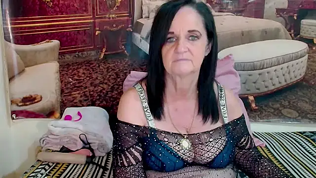 LuciousGrace's Live XXX Chat