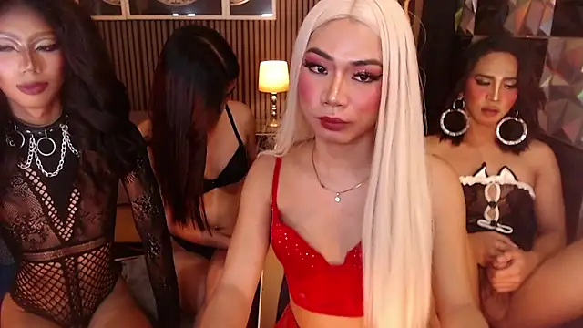 AudreyMilesTransのライブXXXチャット