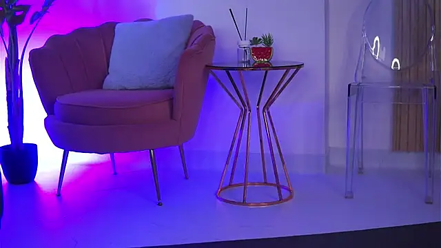 RedLaraa Chat XXX live