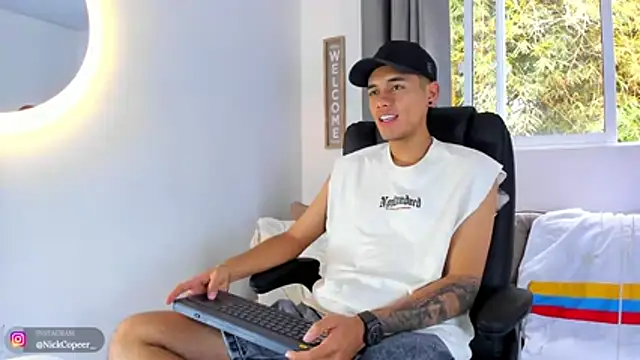 NickCopeer_ Live XXX-chat