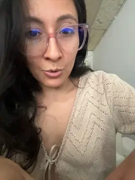 XXX chat uživo modela paula_p07