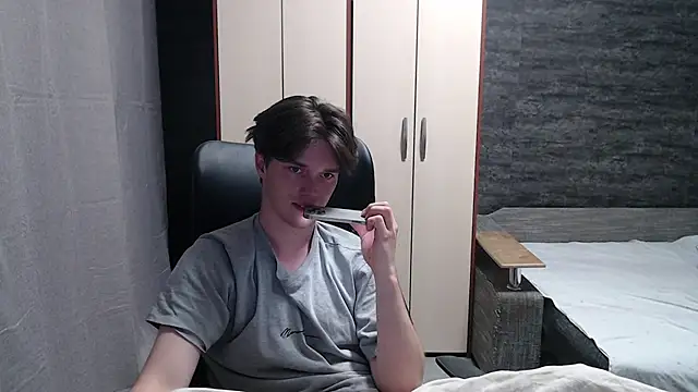 XXX chat uživo modela arthur___king
