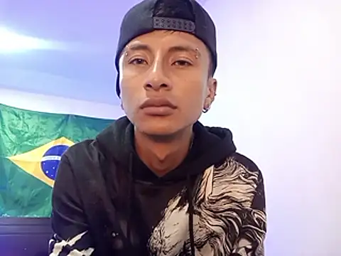 KinkyCodyn Live XXX chat