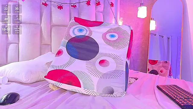 Bella-Sanders Live XXX-Chat