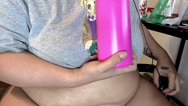 MrAndMrsCrook's Live XXX Chat