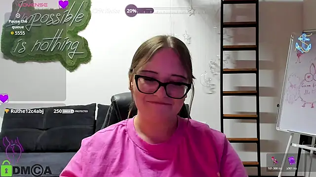 JuliNy_x's Live XXX Chat