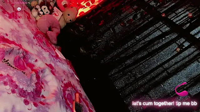 Jadee_Ariell élő XXX-chatje