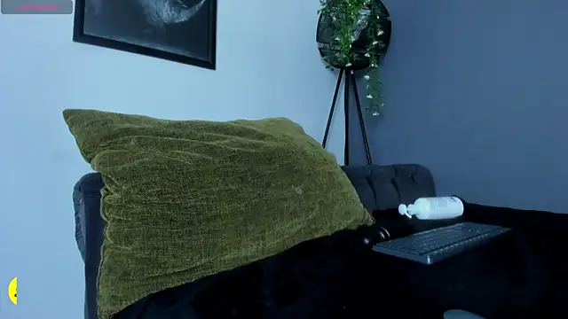 Kira_Exe_'s Live XXX Chat