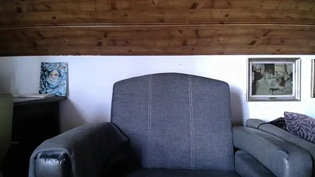 Chat +18 de TiffanyMature ao vivo