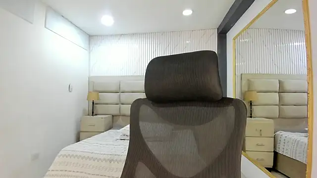 Chat XXX ao vivo de CandyJayne_