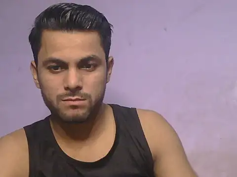 Stubborndesiboy – Live XXX-chat