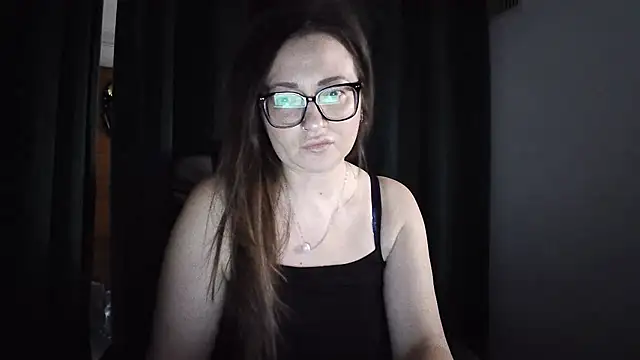 NoraMilf's Live XXX Chat