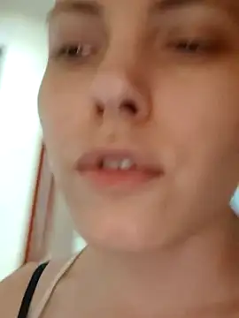 Živý XXX chat MochiNy4n