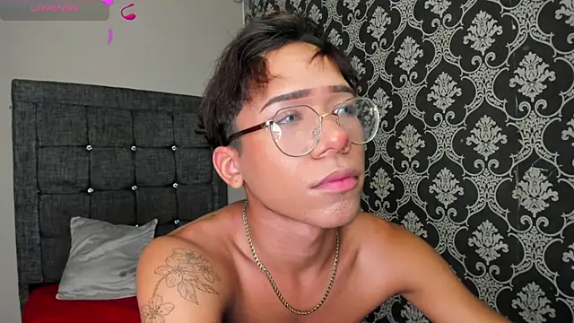 Chatroom XXX en direct de Brown_Skin19