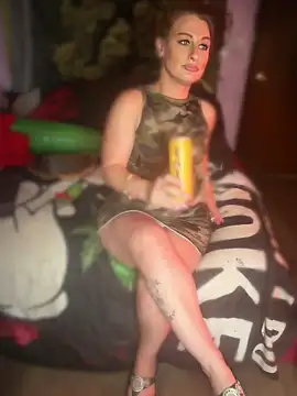 Jennybootyjones live XXX chat