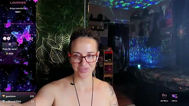 LisaFoxy_y's Live XXX Chat